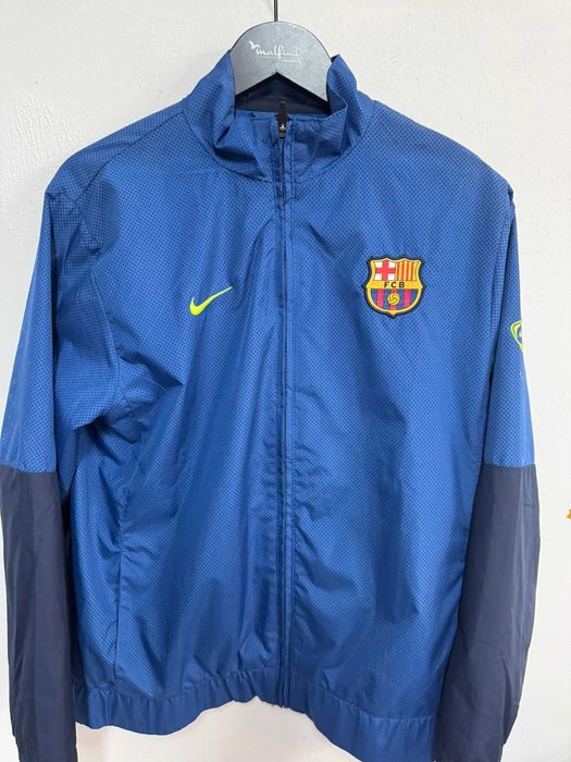 Nowy dres Nike FC Barcelona Junior dla kolekcjonerów