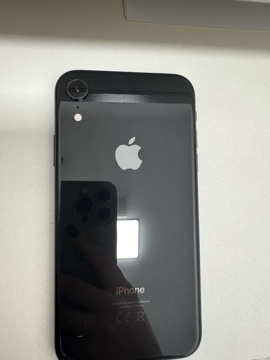 IPhone Xr на 64 чорний