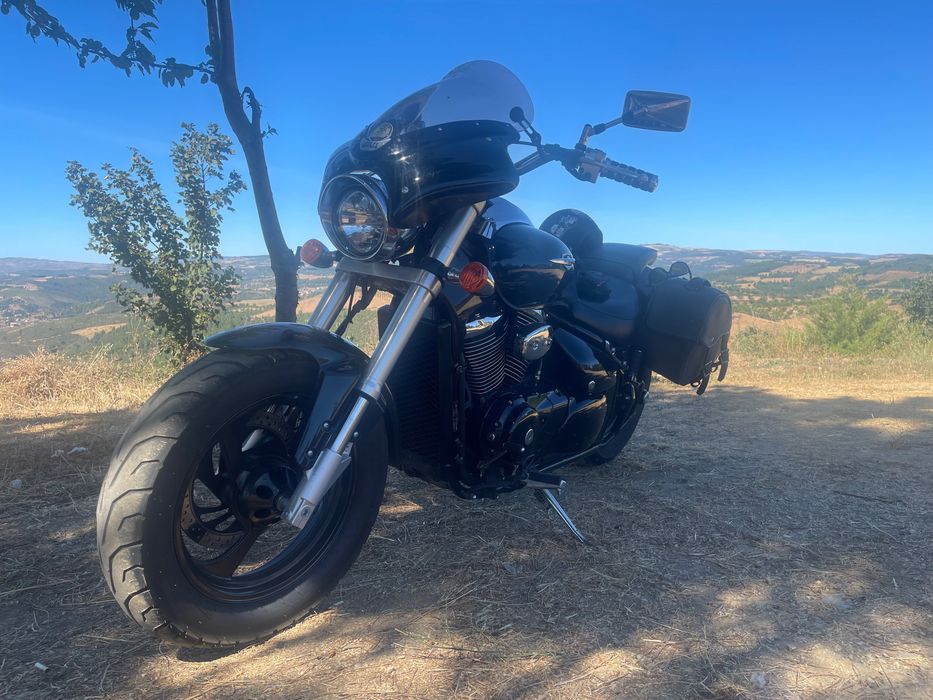 Suzuki intruder m800