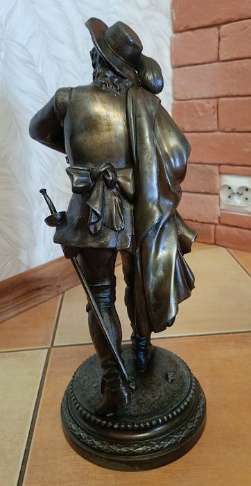 Stare - Rzeźby, Figurki.