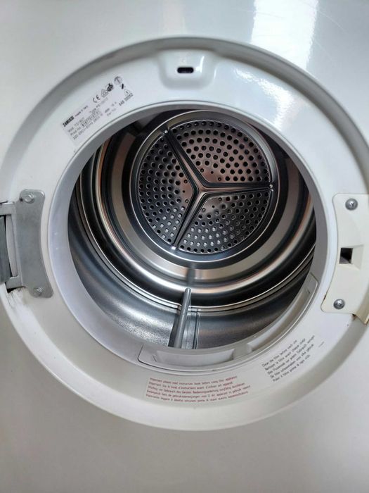 Máquina de secar roupa Zanussi de 4 quilos de capacidade