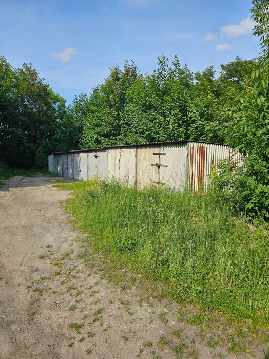 Garaż blaszany Pomorzany