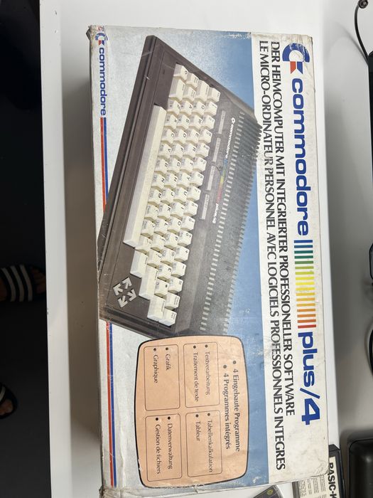 Commodore Plus 4 Box sprawny