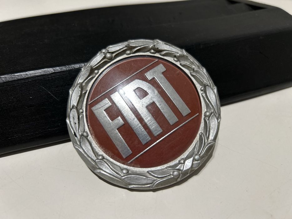 Emblemat logo FIAT 124 coupe 850 włoski 128
