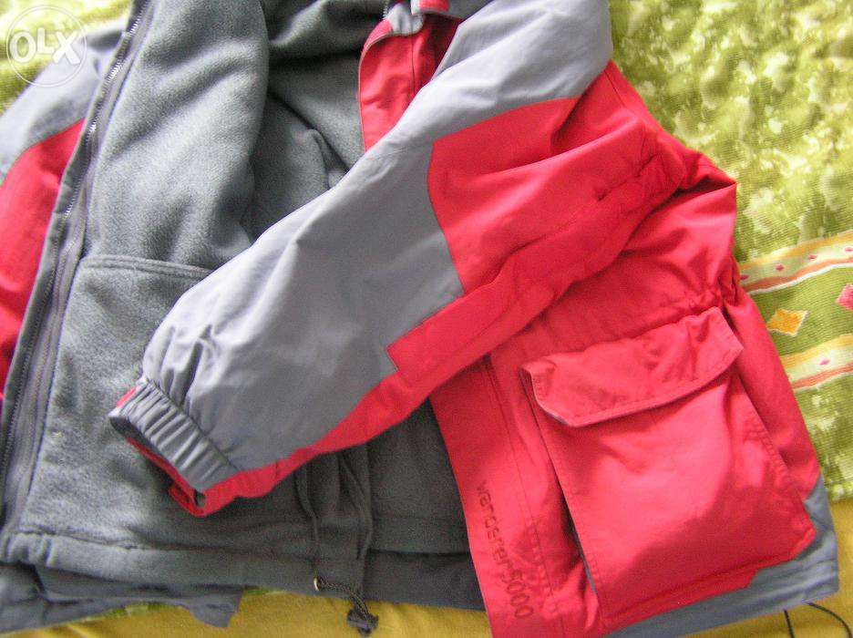 Kurtka trackingowa z polarem dużo kieszeni membrama.