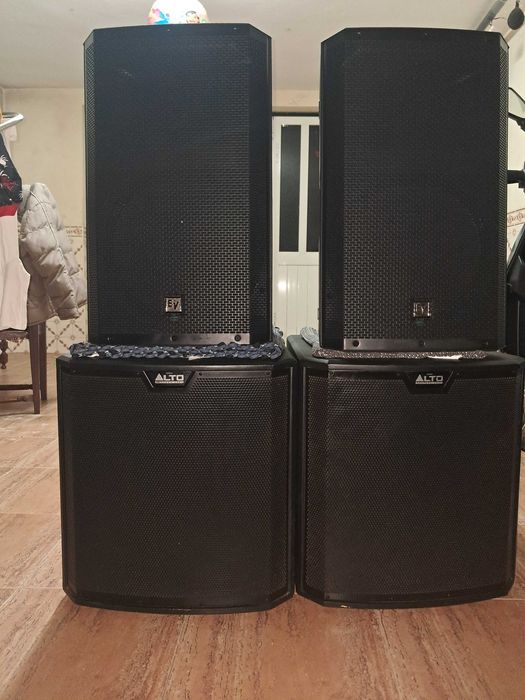 Sistema activo composto por 2 colunas e 2 subs