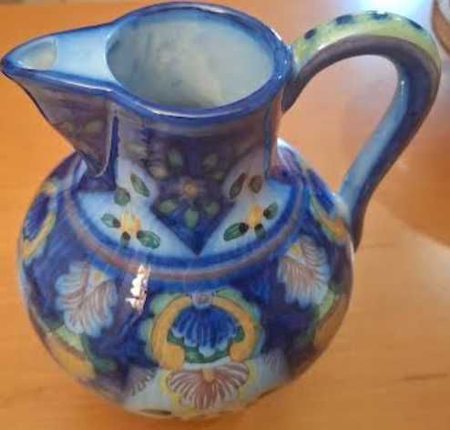 Jarro em faiança de Estatuária de Coimbra, do ceramista Fructuoso