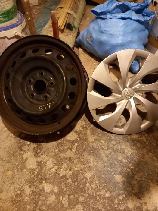 Felgi stalowe Toyota auris