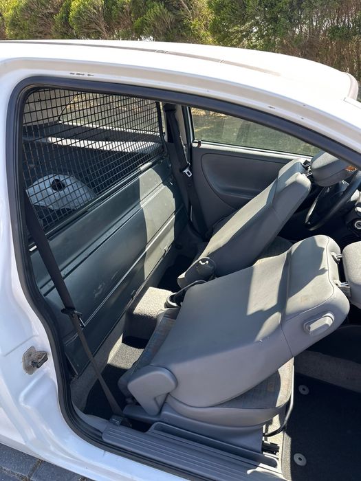 Opel Corsa 1.7 DI 16v (motor Isuzu)