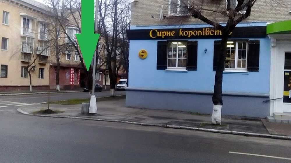 БЕЗ комісії.  Соборна, 27 - ЦЕНТРАЛЬНА вулиця міста. 102 м.кв.  БОНУСИ від власника !  Розгляну ваші пропозиції.