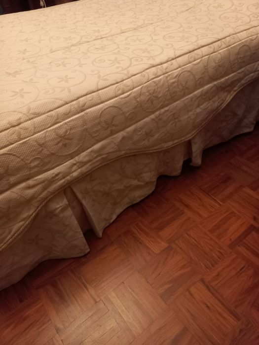 Bedspread Set with Two Pillows64586206820099126