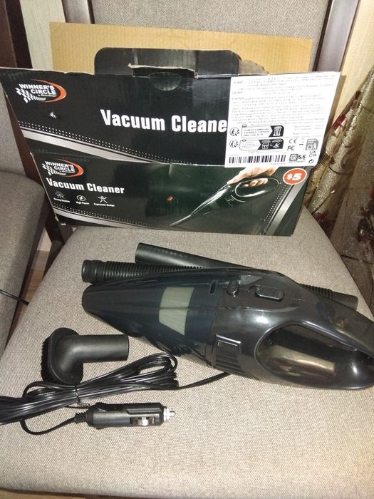 Пилосос автомобільний