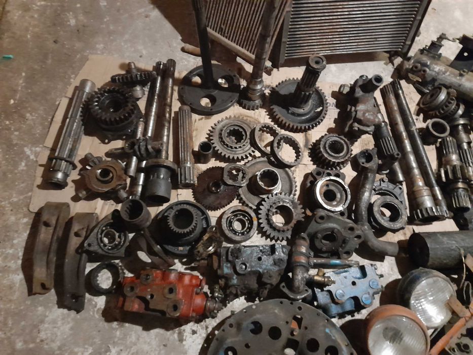 Запчасти до МТЗ Б/У