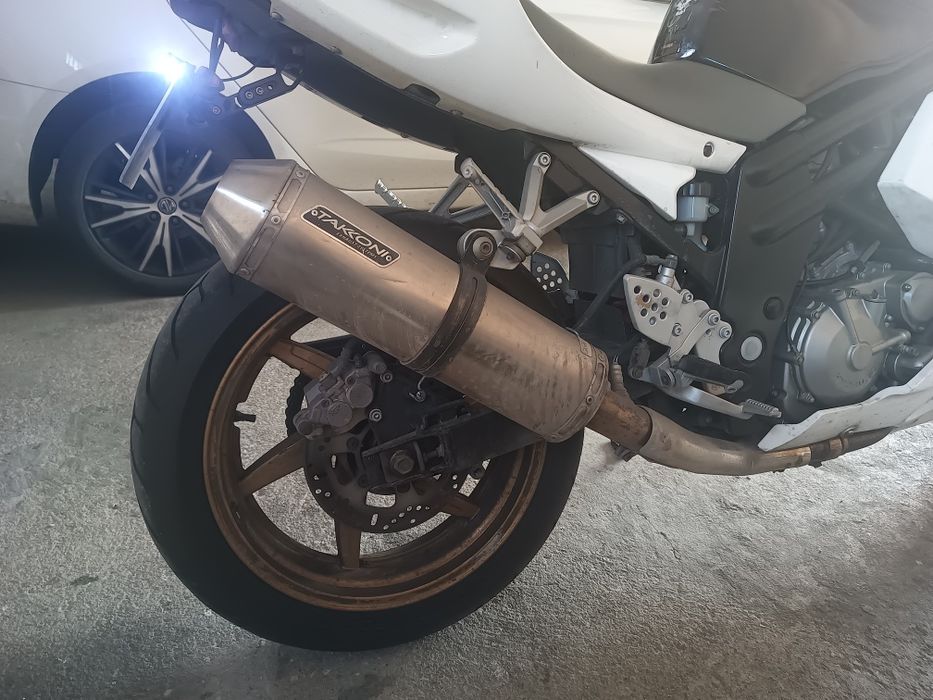 Hyosung GT650R - 2009