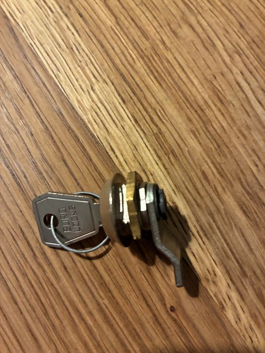 Zamek do szafki euro locks