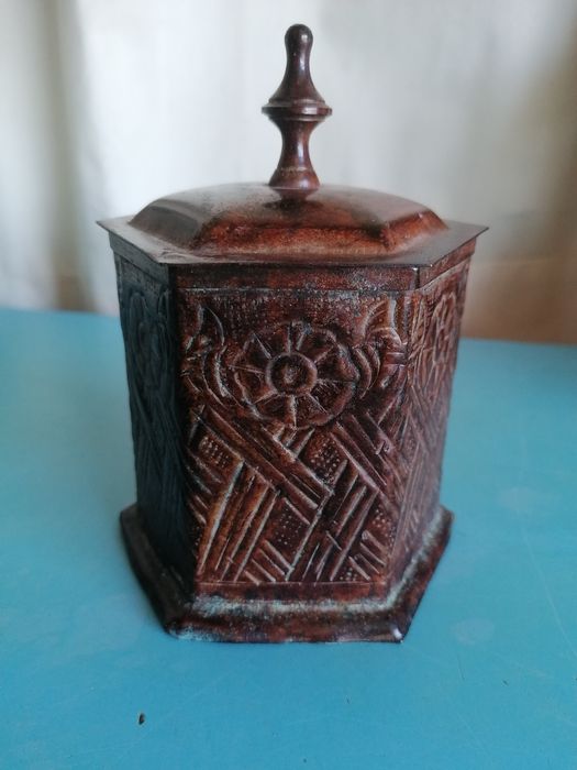 Caixa de metal vintage