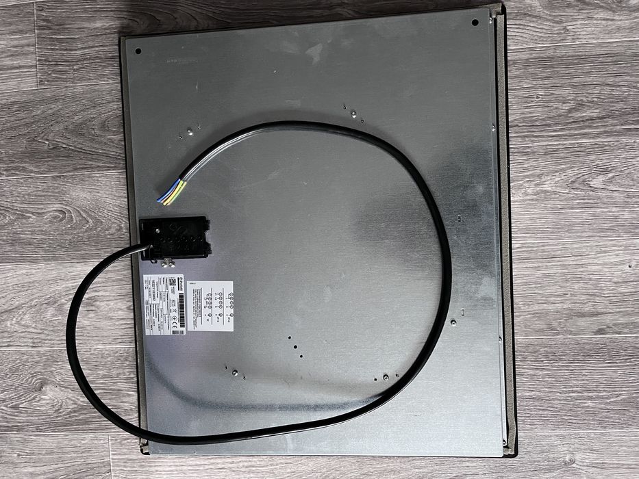 Індукційна варильна поверхня Perfelli