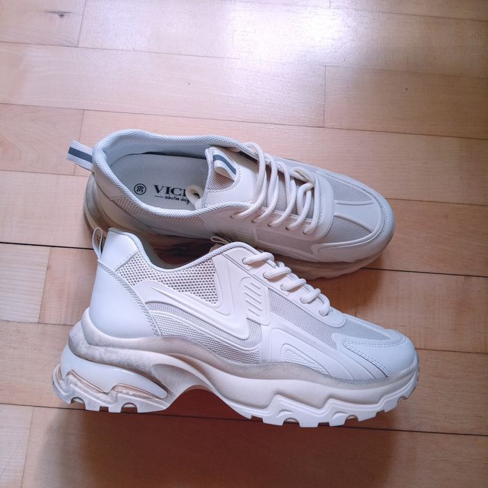 Buty sportowe Vices roz 39
