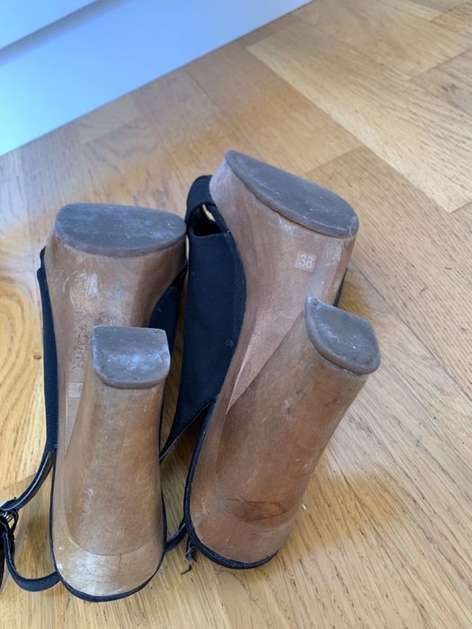 Sandálias pretas cetim 38