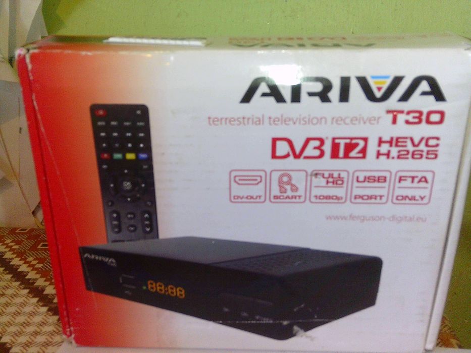 Dekoder Ferguson Ariva T30 ,dvb-t2 H.265 , pilot, na gwarancji.