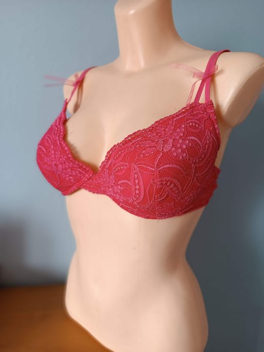 Biustonosz koralowy 80D