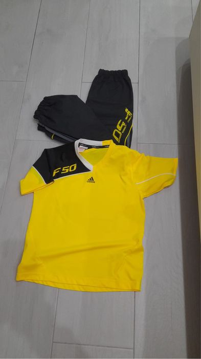 Fato treino e tshirt menino