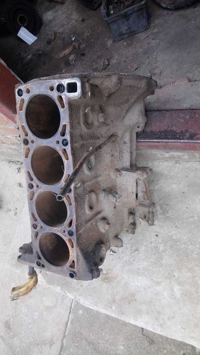 блок двигателя 406