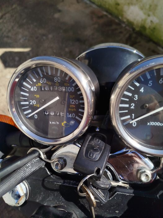 Vendo moto 125 a trabalhar bem