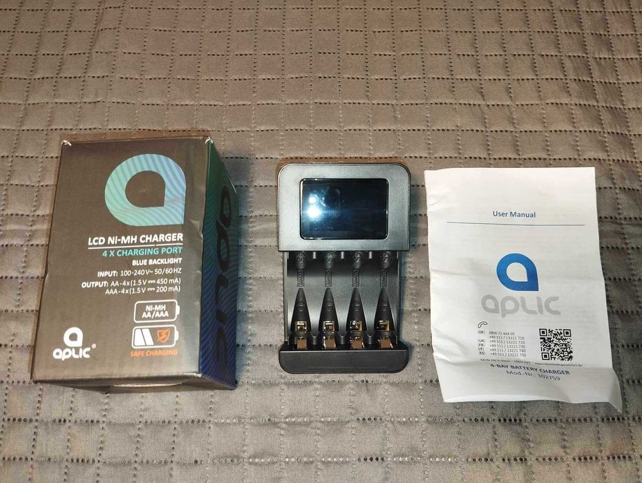 Ładowarka do Akumulatorów Aplic - Do 4 x AA / AAA