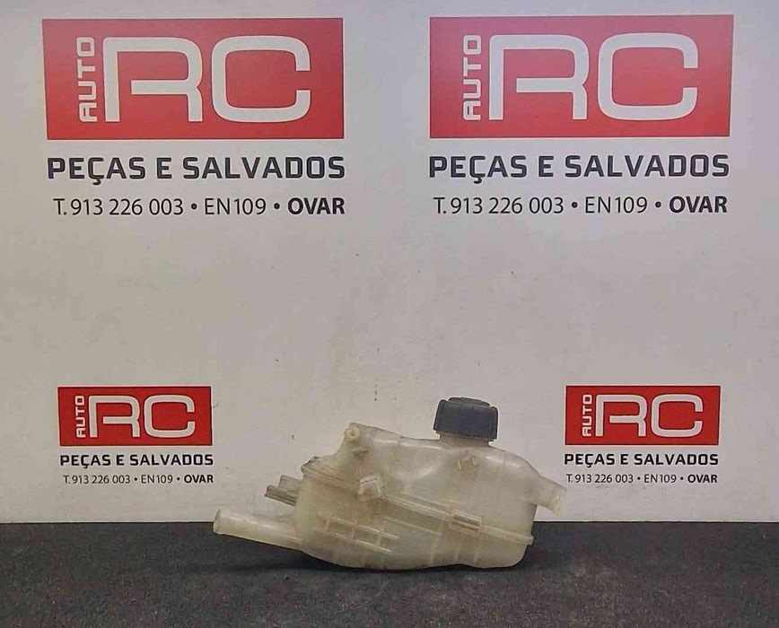 Reservatório / Depósito da Água / Líquido de Refrigeração 21710005R - RENAULT MEGANE III Coupé