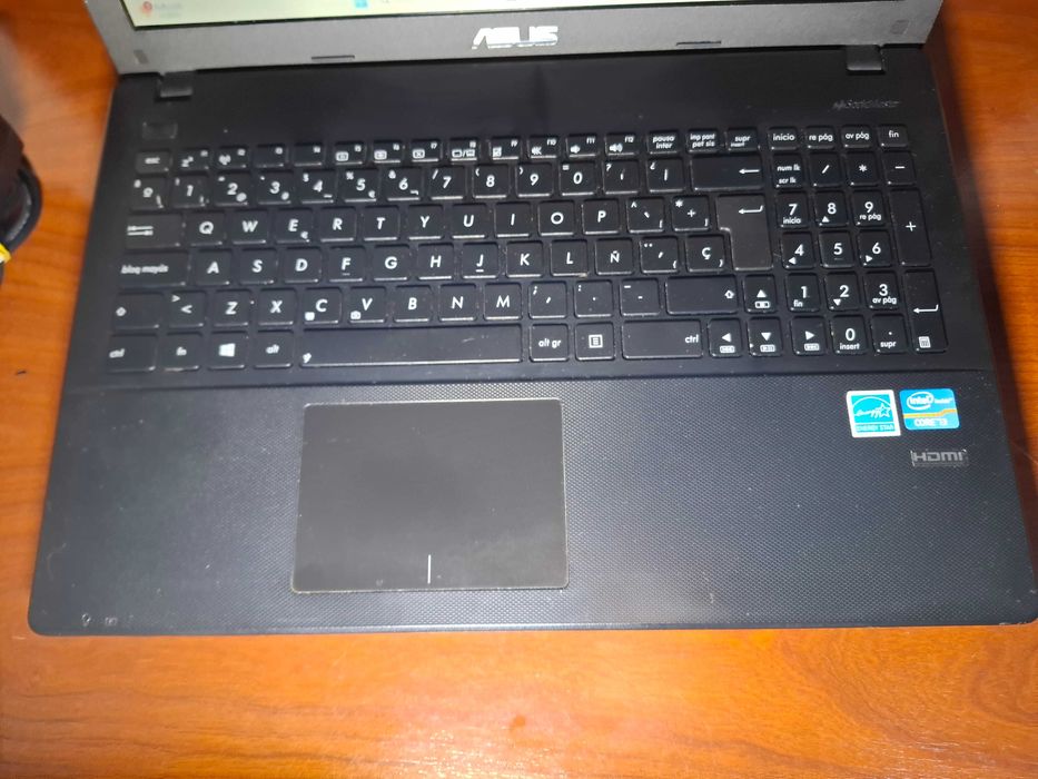 Portátil ASUS | Intel Core i3 | 4GB RAM | 120GB | Win 11 Pro
