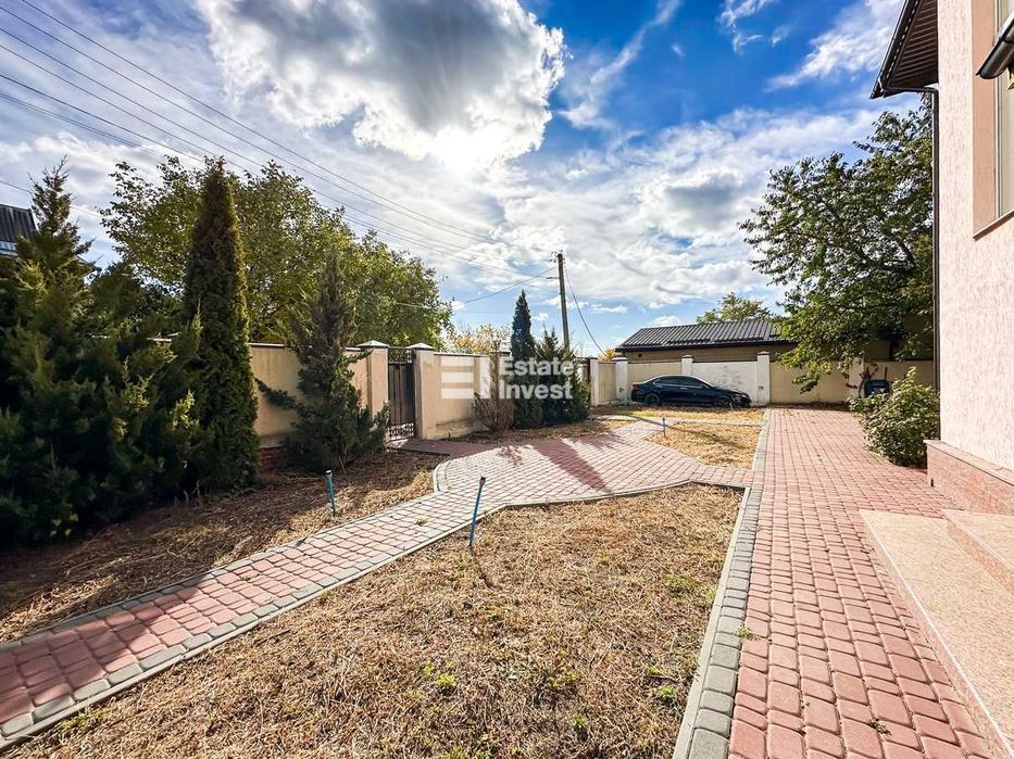 Продам будинок у с. Родичі