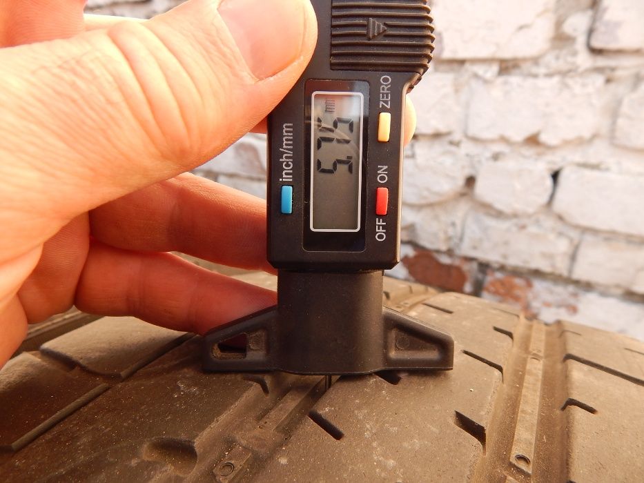 Шини 255 40 R21 Pirelli P.Zero Англія, 2016 рік 4 шт