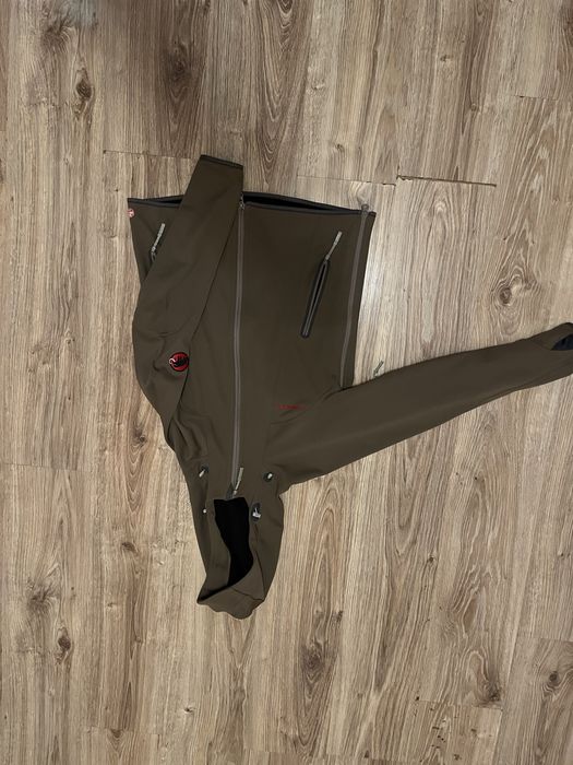 софтшел Mammut.