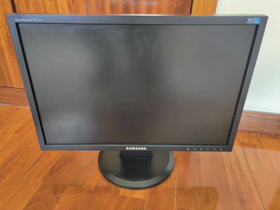 Monitor Samsung 923NW VGA 19''