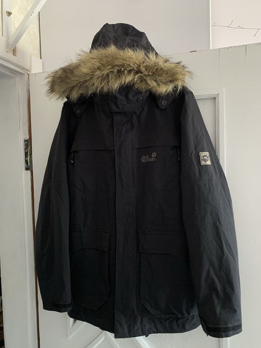 Куртка ветровка пуховик куртка с мехом jack wolfskin waterproof size:S