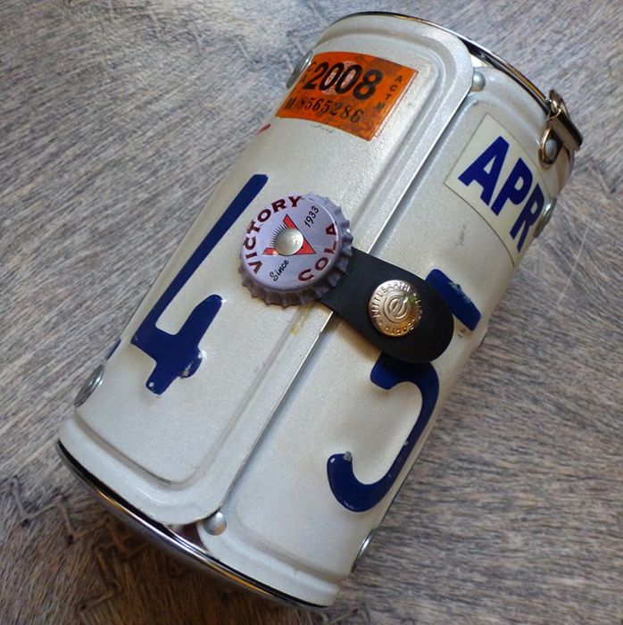 Сумочка и скоросшиватель из авто номер California Plate Purse