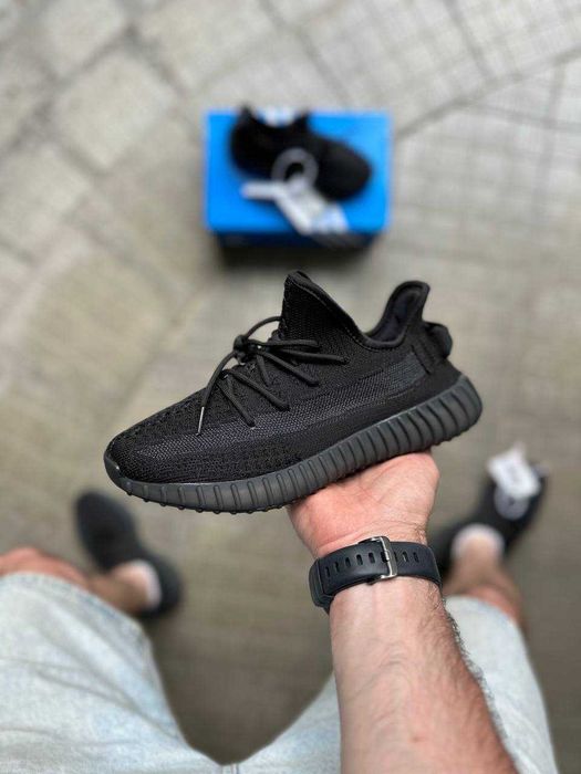 Кросівки Adidas Yeezy 36-41 р. Чорні, Літо опт є роздріб
