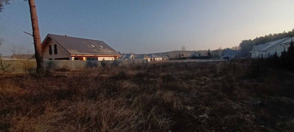 Działka budowlana na osiedlu domów jednorodzinnych - Więcej