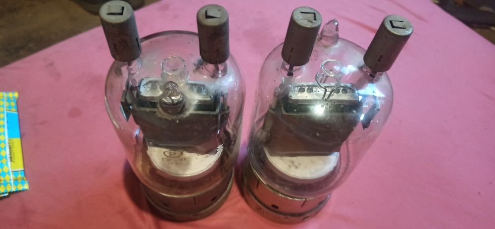 Гу-81 дві лампи 63 і 69 років