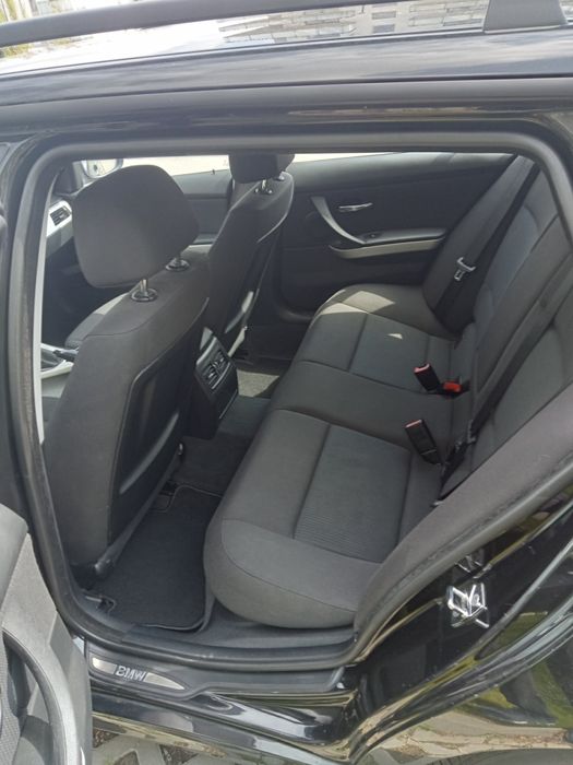 BMW 318d E91 140KM