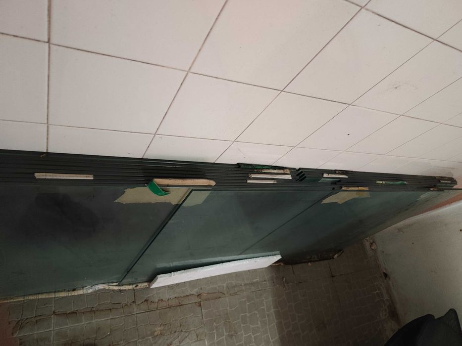Vidros de proteção e postes inox