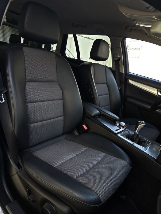 Mercedes C220 ADVANTGARDE Harman Kardon  2.2D 170CV CX6 - Imaculada