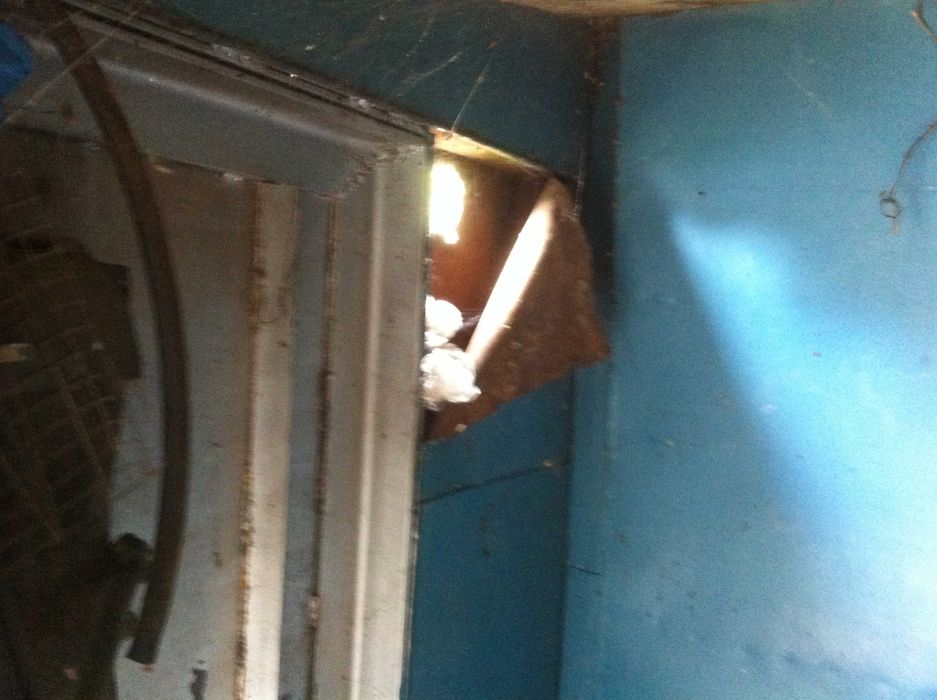 гараж металический- домик на дачю