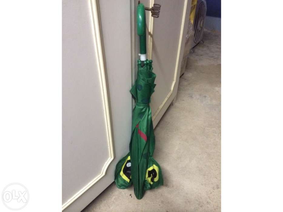 Chapéu de chuva com a forma de sapo64751896885122123