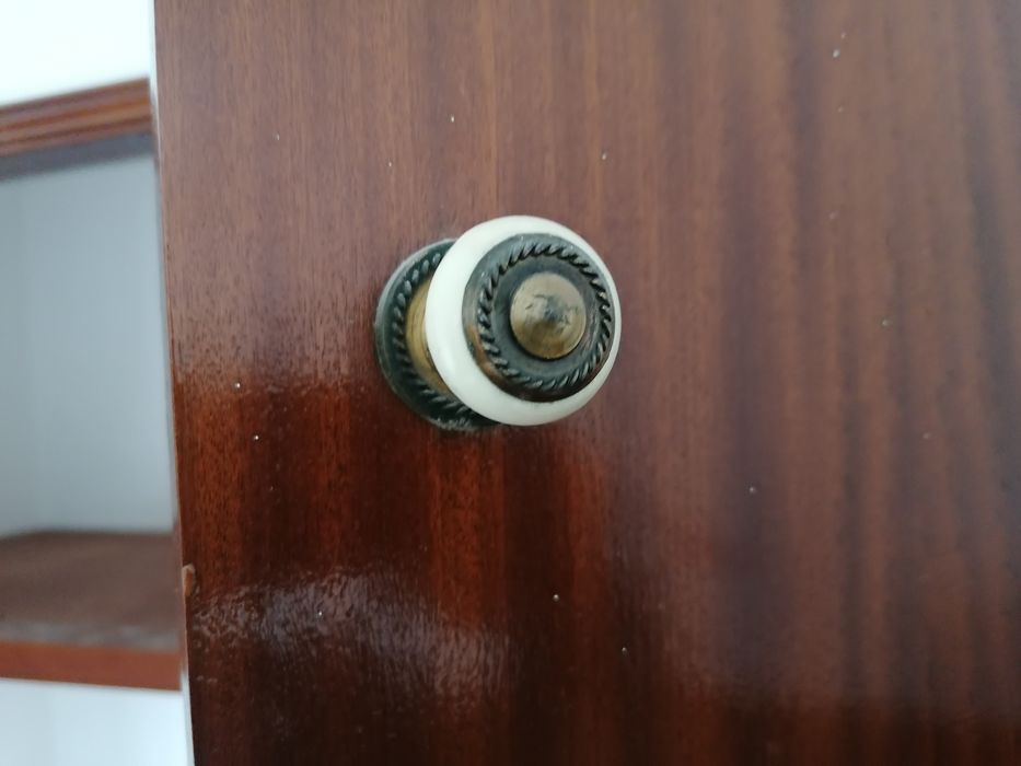 Duas Portas armário