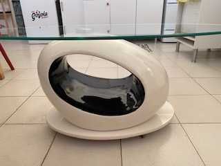 Mesa de Centro com Tampo em Vidro