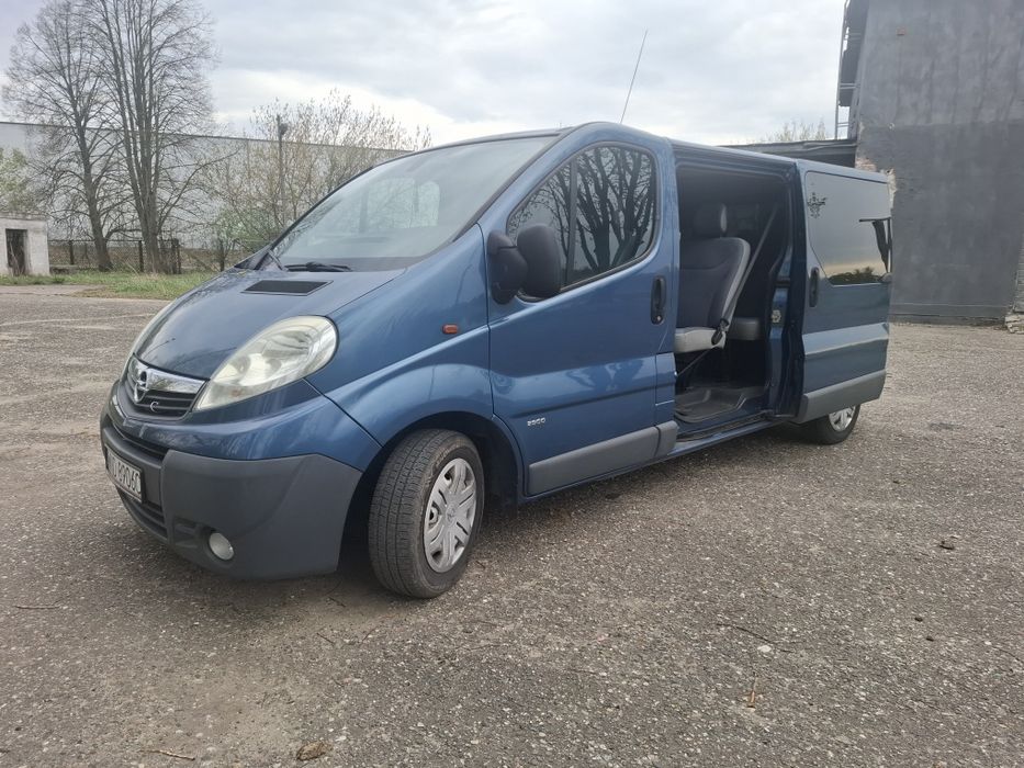 Opel vivaro 2,0cdti 114km long.