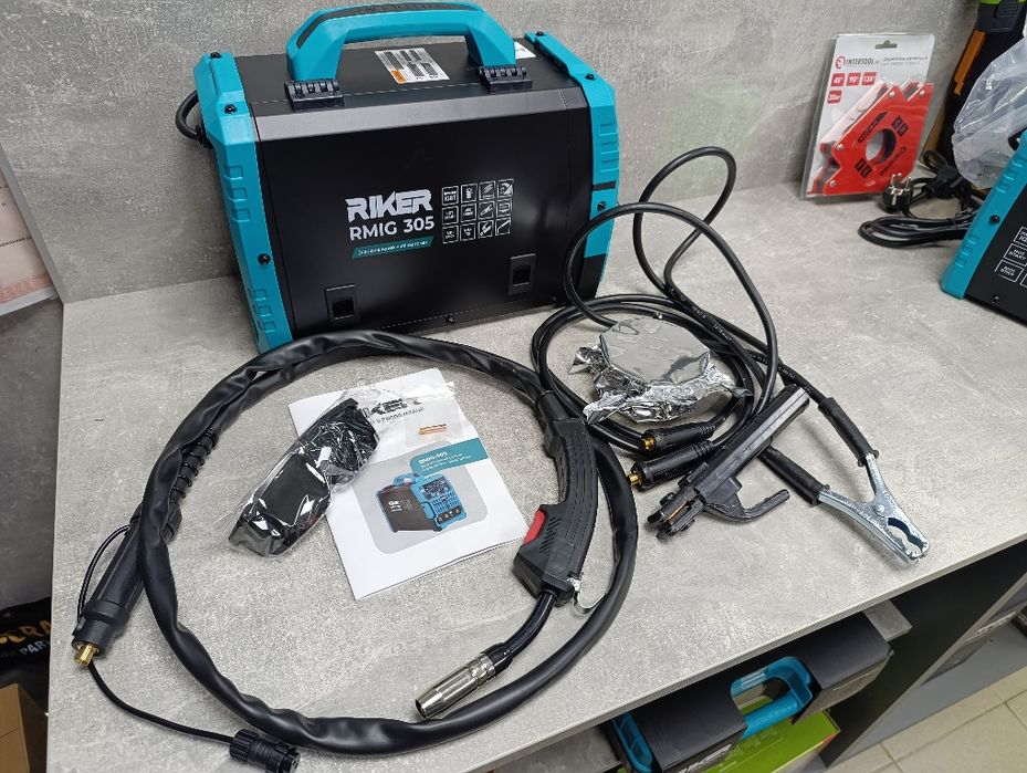 Зварювальний апарат RIKER RMIG 305 без газу | MIG/MMA/TIG, 305 А,