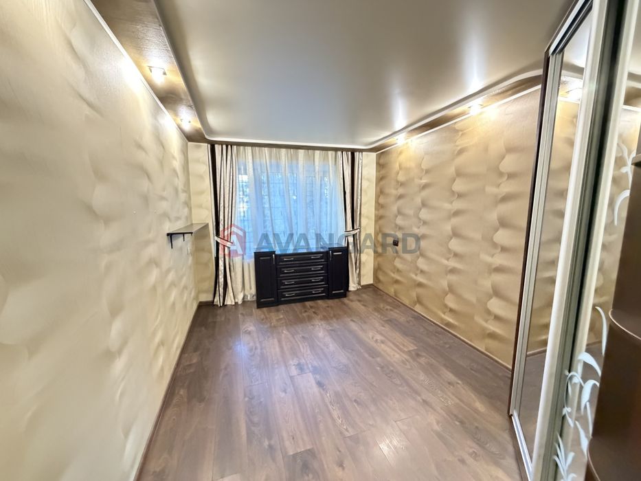 Продаж 3 к квартири. Бочарова. 2 Шевченкывський